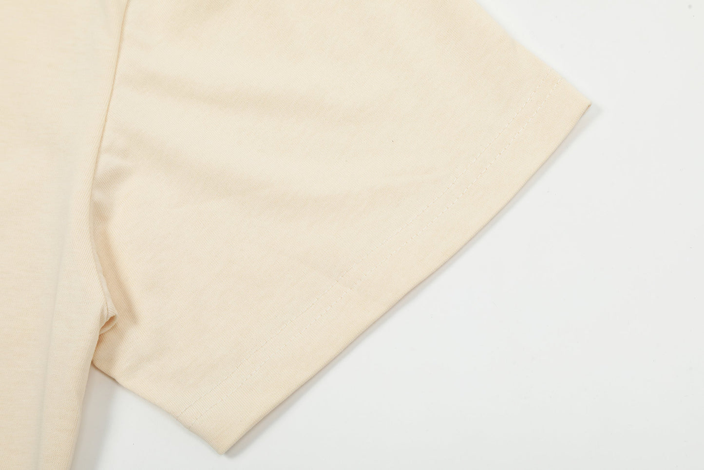 מחלקת גלריה חולצת טריקו חדשה D63