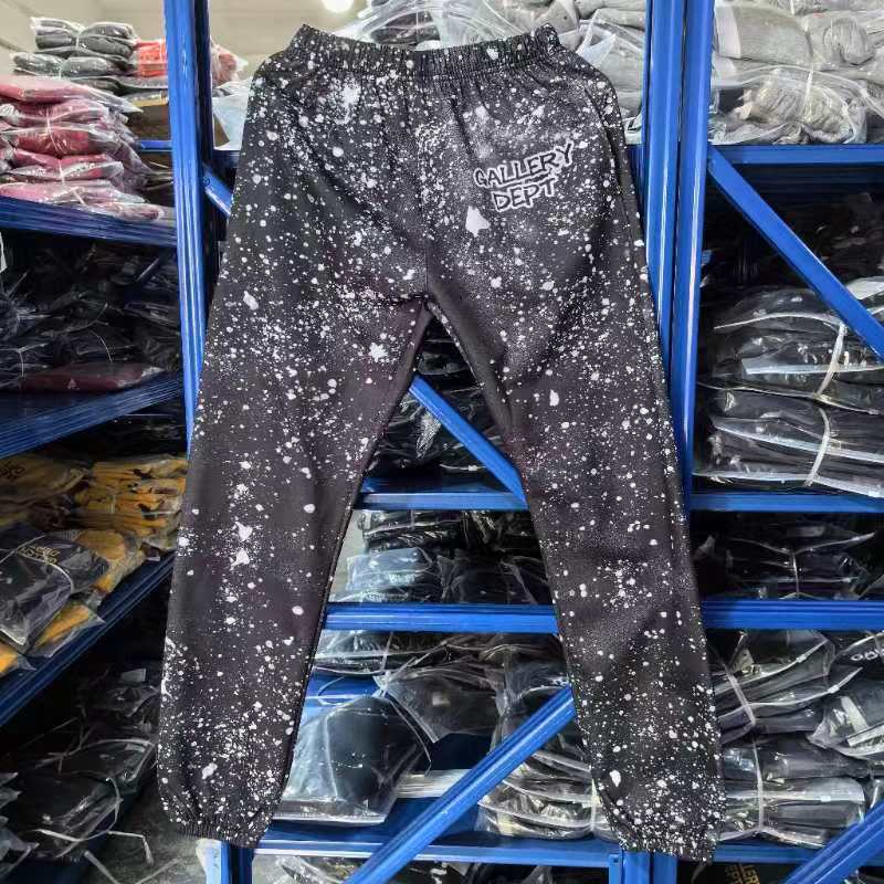 מחלקת גלריה מכנסיים חדשים 