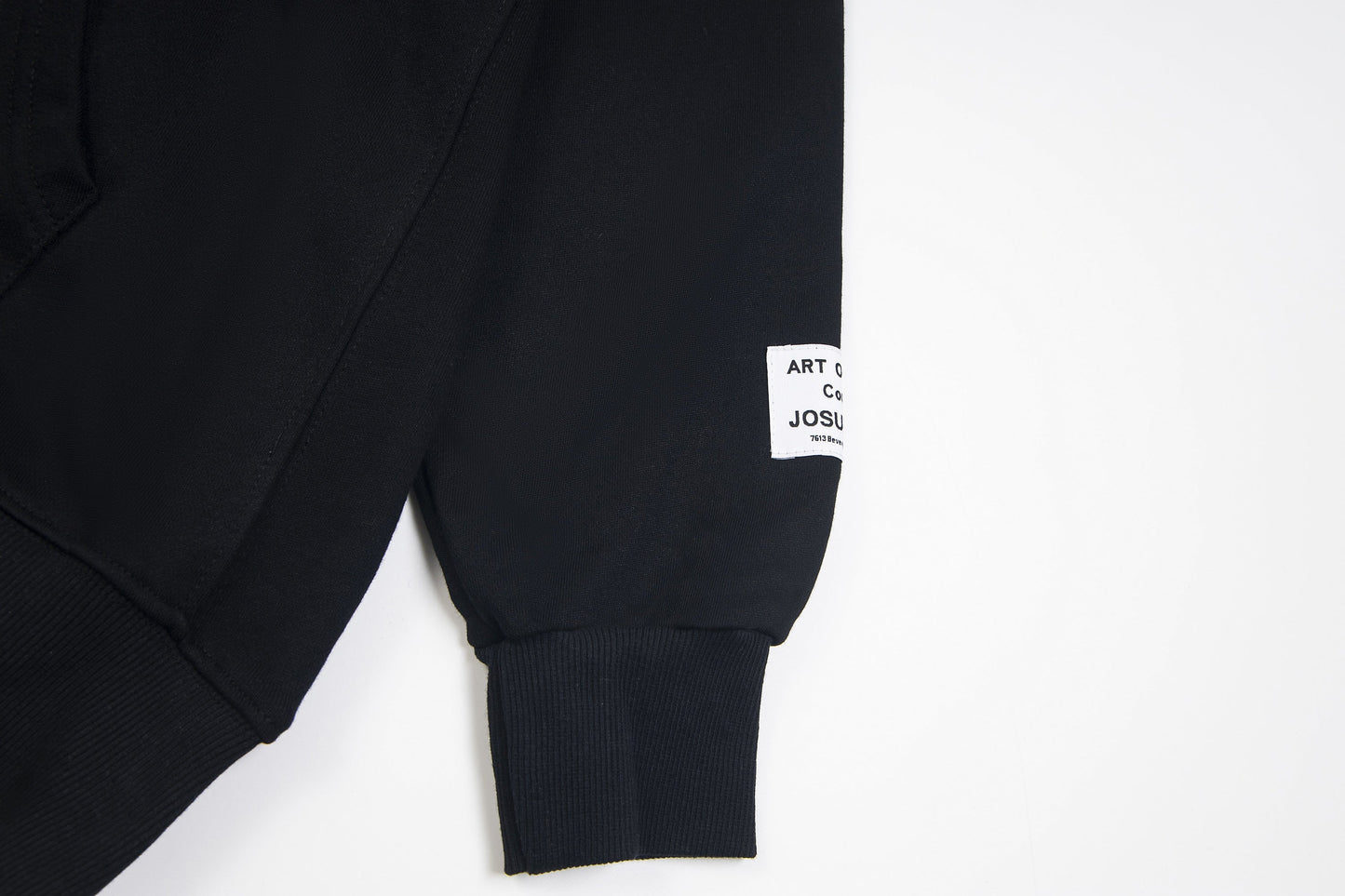 קפוצ'ון חדש של מחלקת הגלריה 