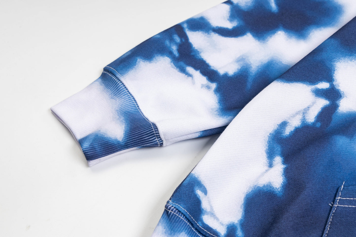 קפוצ'ון חדש של מחלקת הגלריה 