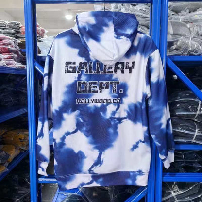 קפוצ'ון חדש של מחלקת הגלריה 