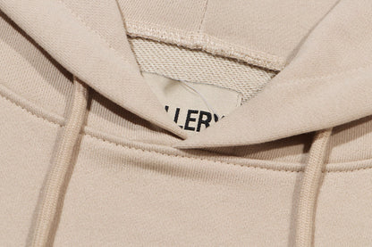 קפוצ'ון חדש של מחלקת הגלריה 