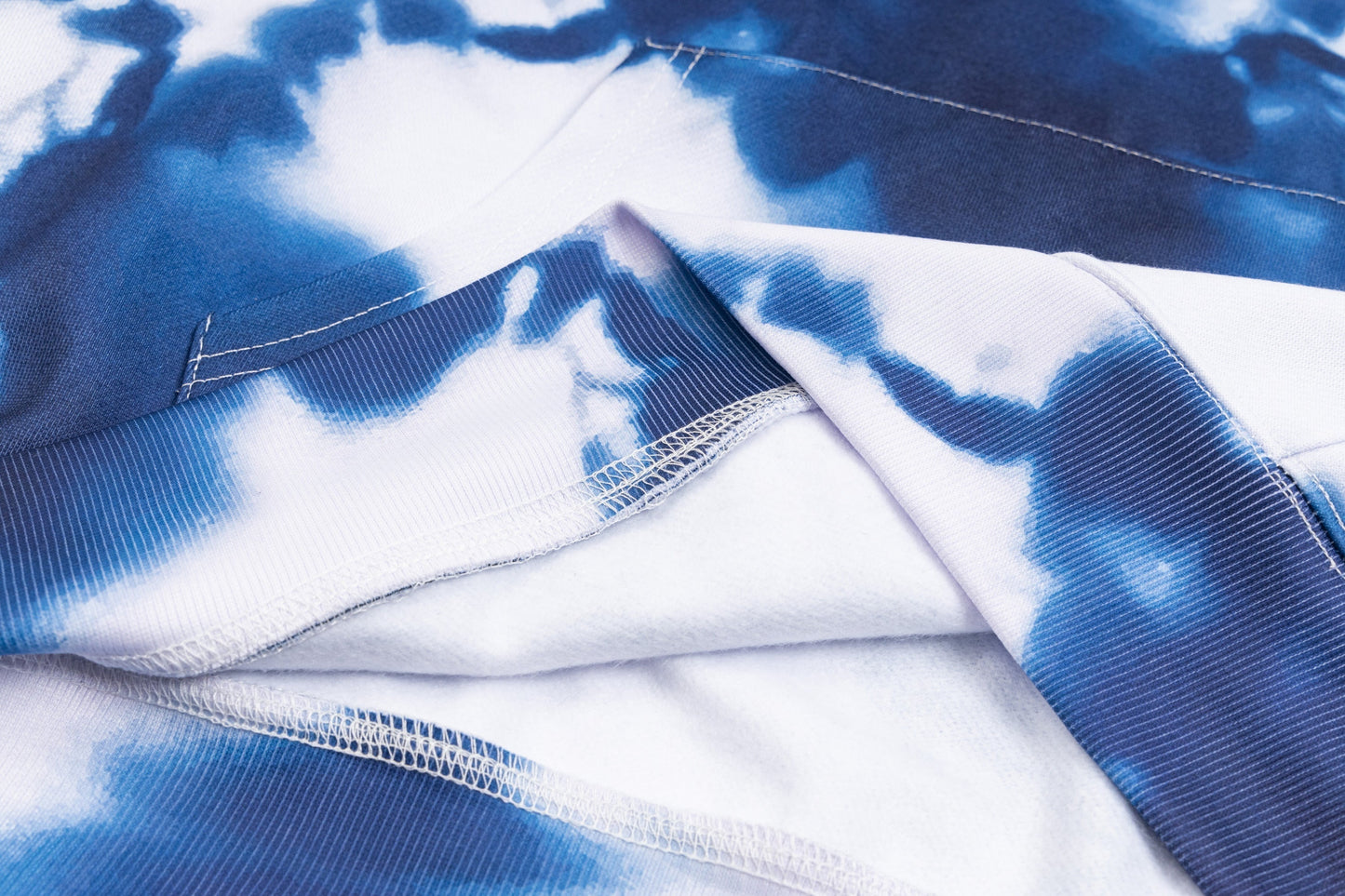 קפוצ'ון חדש של מחלקת הגלריה 