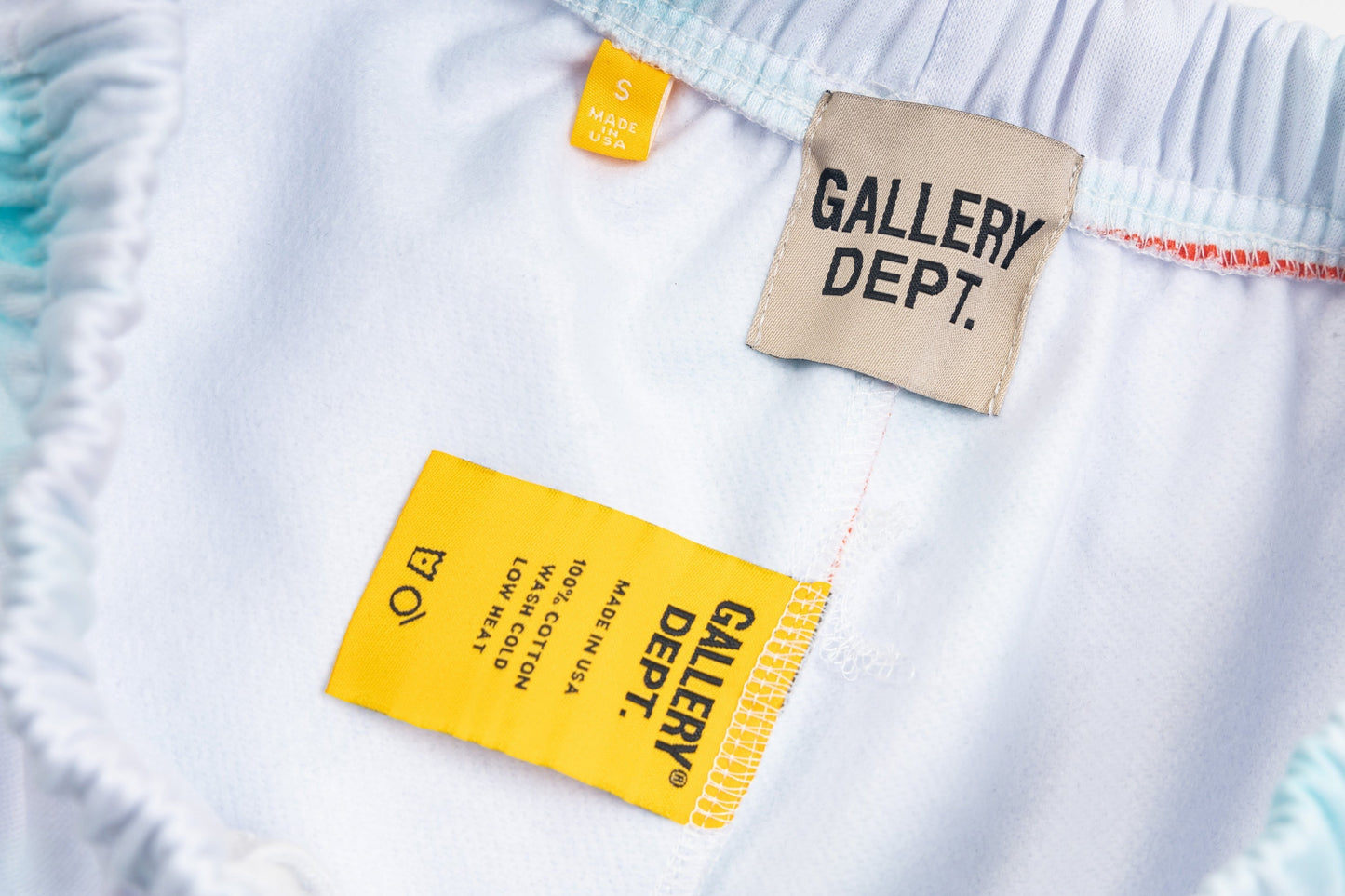 מחלקת גלריה מכנסיים חדשים 